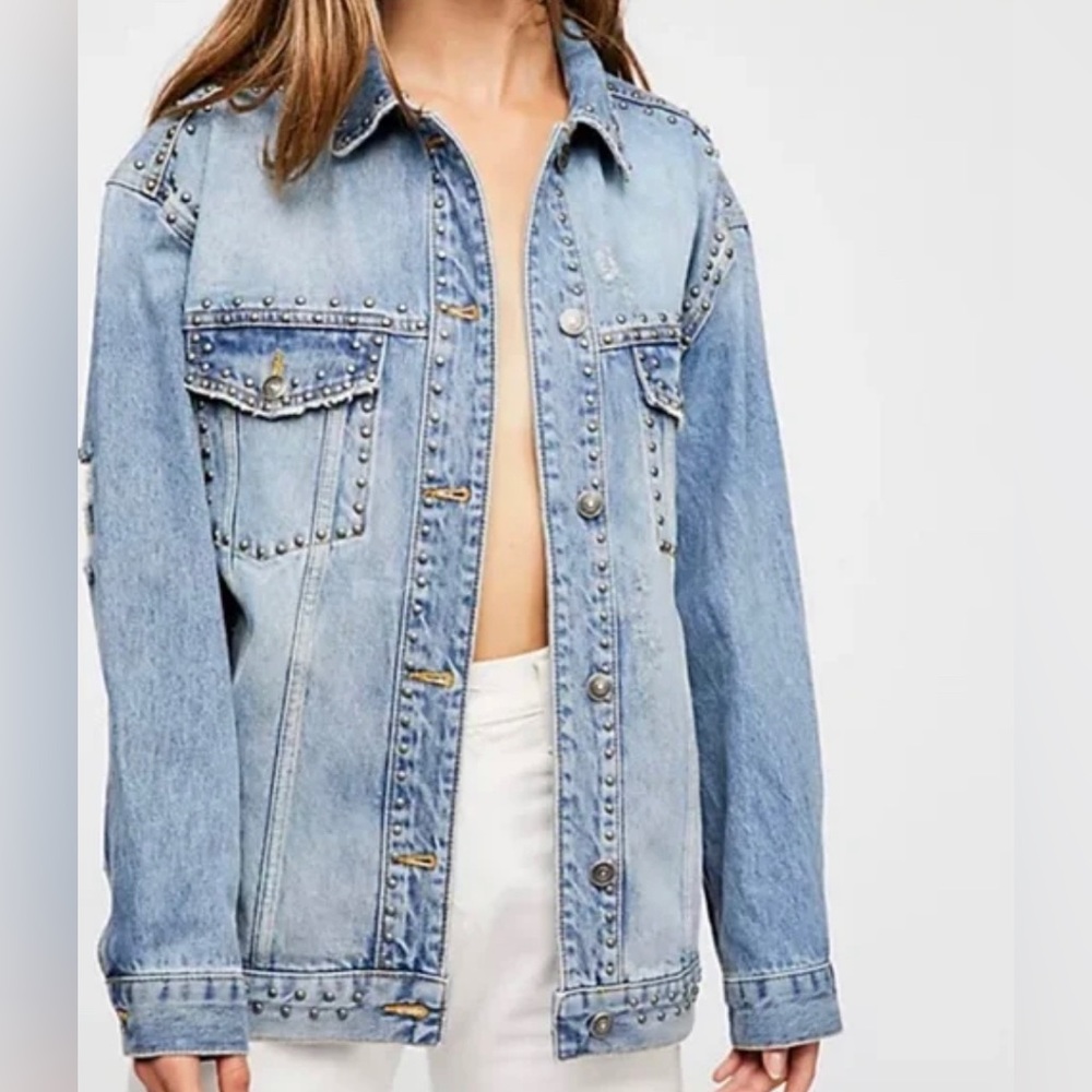 Free People Studded Denim Trucker Jacket - Blue Size Medium *worn once*